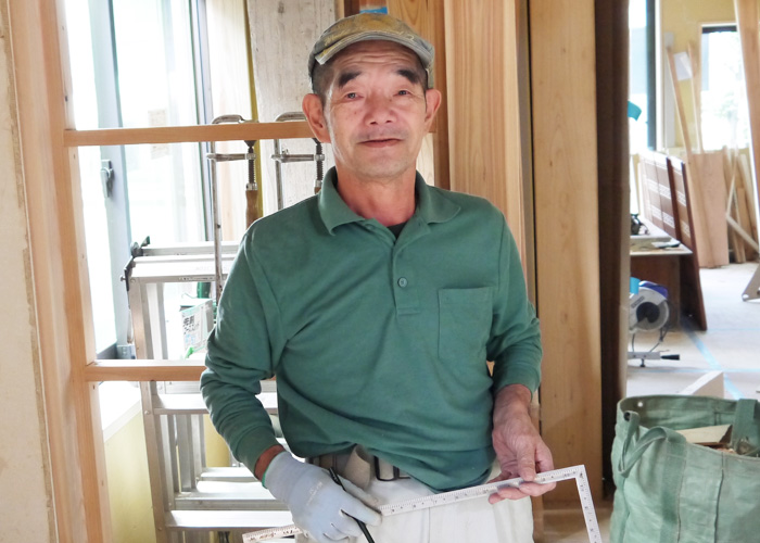 協力会社のMさんさんの正面写真